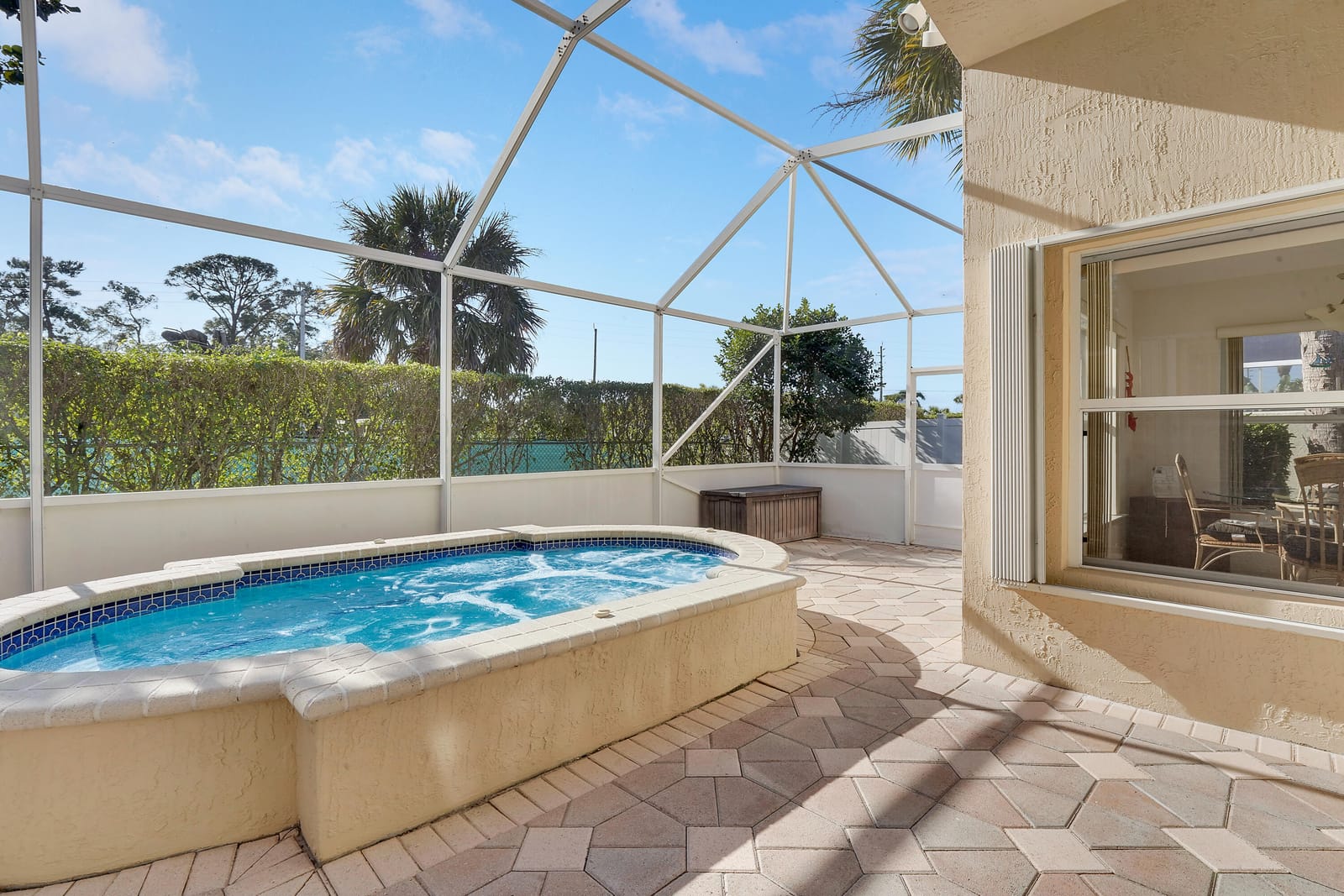 8218 Palm Gate Drive, Boynton Beach, FL 33436 photo 2