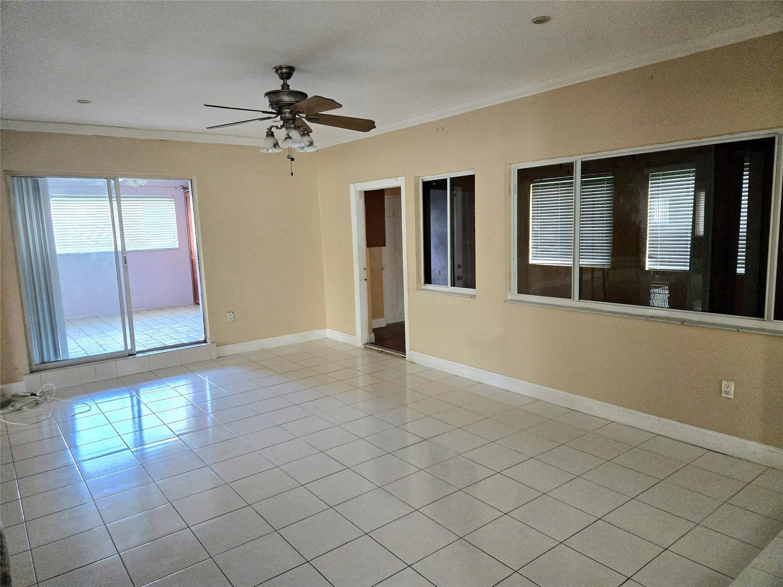 4600 NW 39th Street, Lauderdale Lakes, FL 33319 photo 13