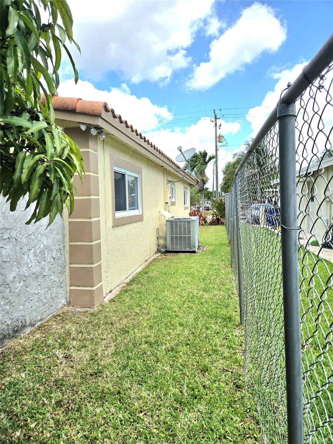 4600 NW 39th Street, Lauderdale Lakes, FL 33319 photo 21
