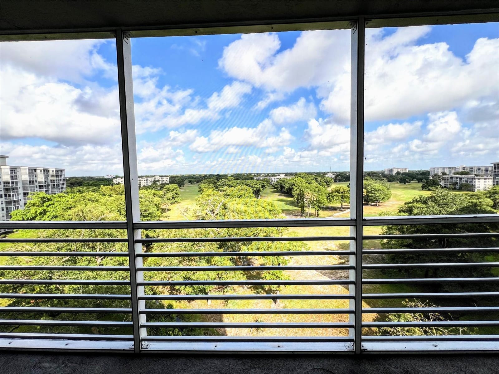 625 Oaks Drive 901, Pompano Beach, FL 33069 photo 16