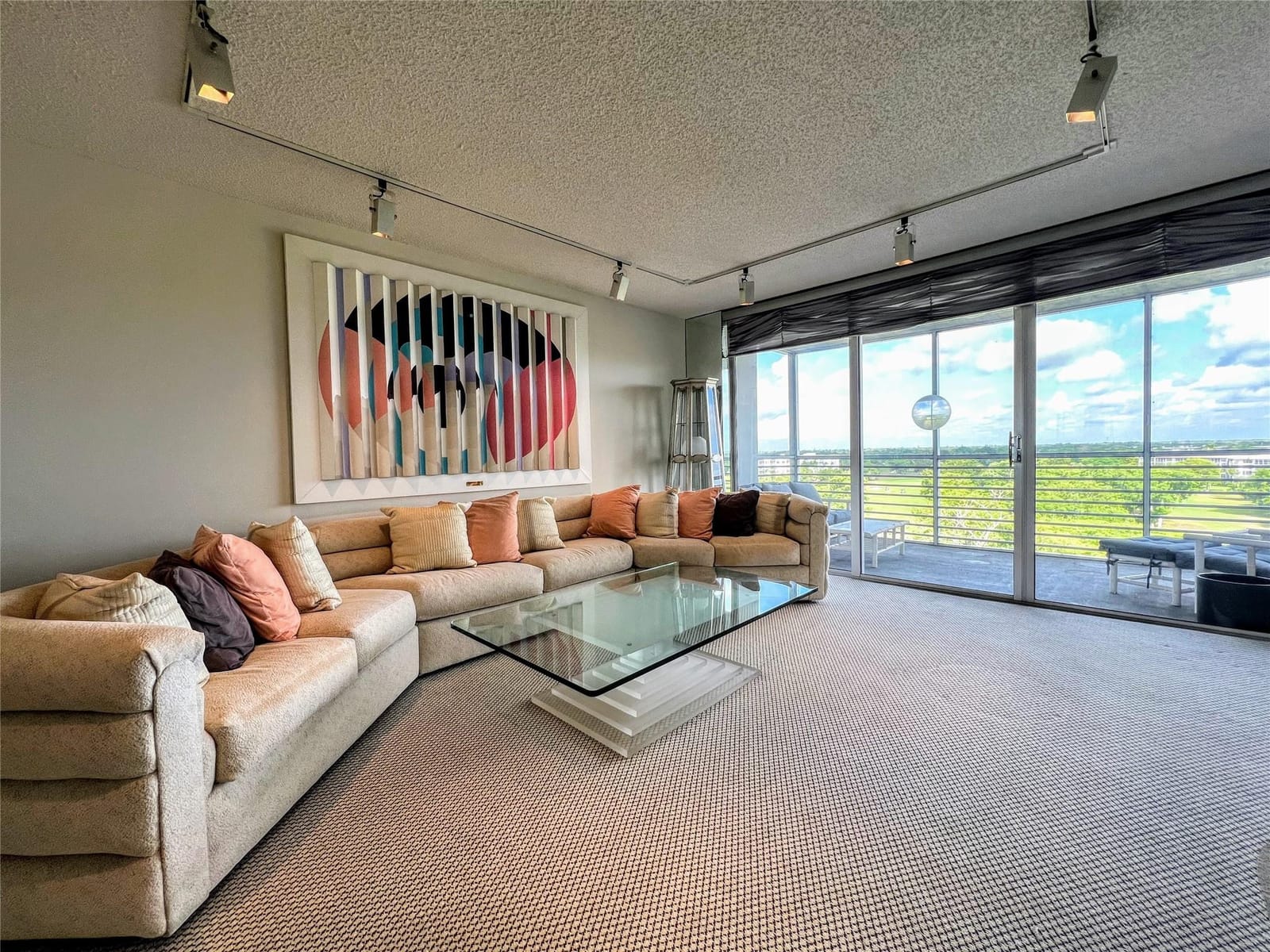 625 Oaks Drive 901 — photo 4