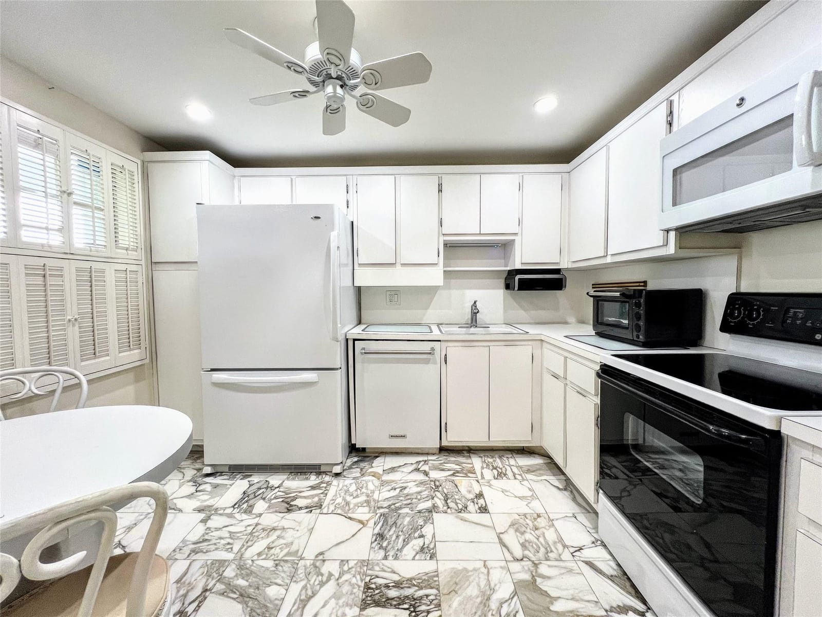 625 Oaks Drive 901 — photo 8