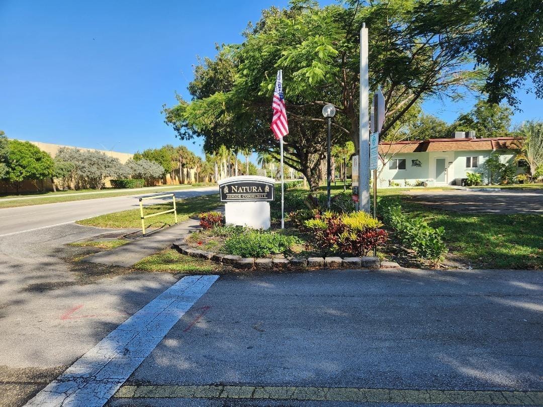 608 SW Natura Boulevard 206, Deerfield Beach, FL 33441