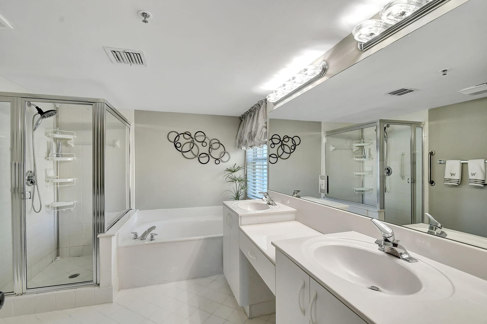 12560 Majesty Circle 401, Boynton Beach, FL 33437 photo 12