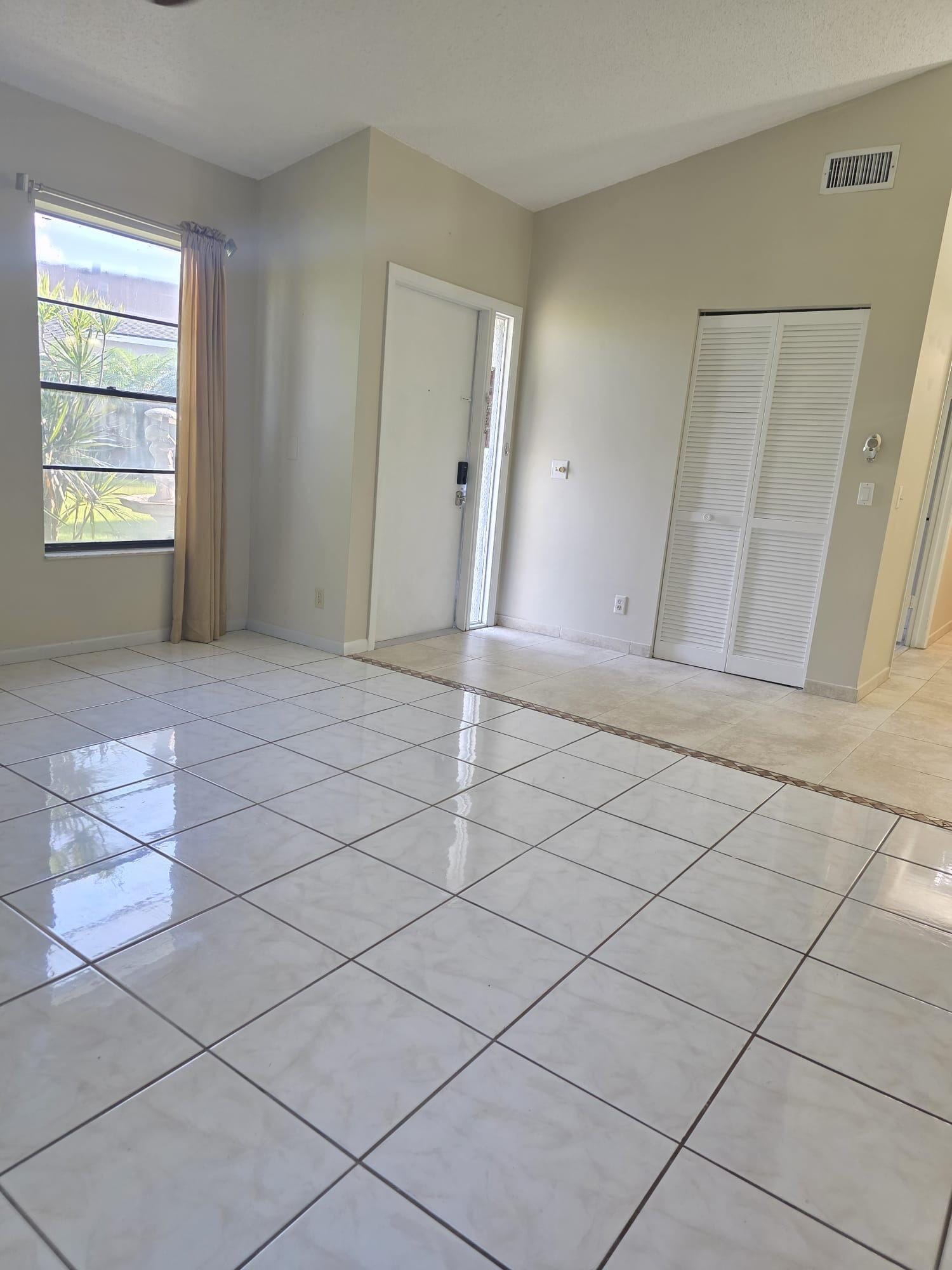 4327 Willow Brook Circle — photo 6