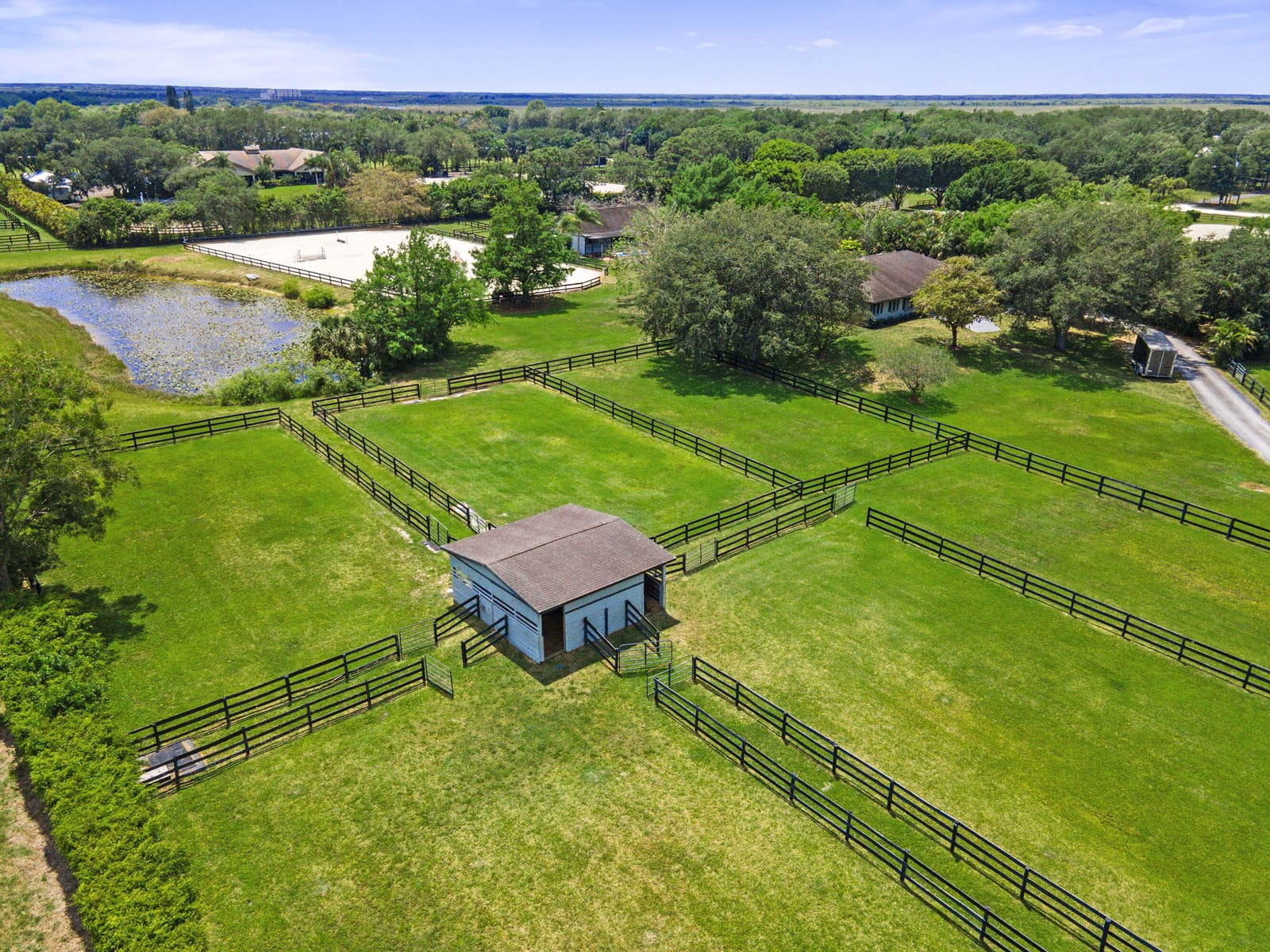 16820 Deer Path Lane, Wellington, FL 33470 photo 3