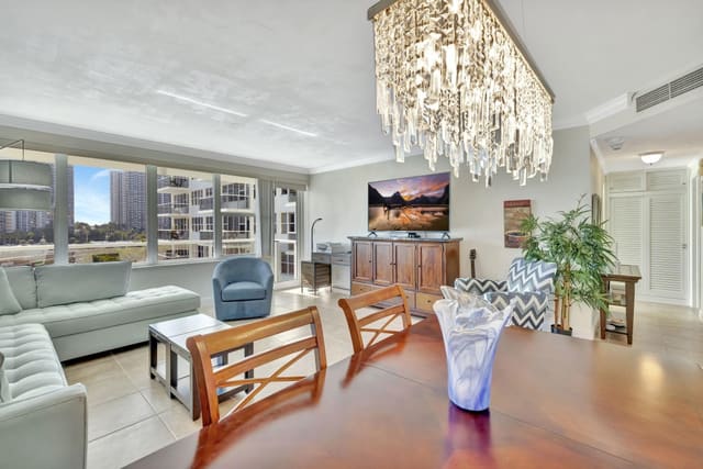 3300 NE 36th Street 611, Fort Lauderdale, FL 33308