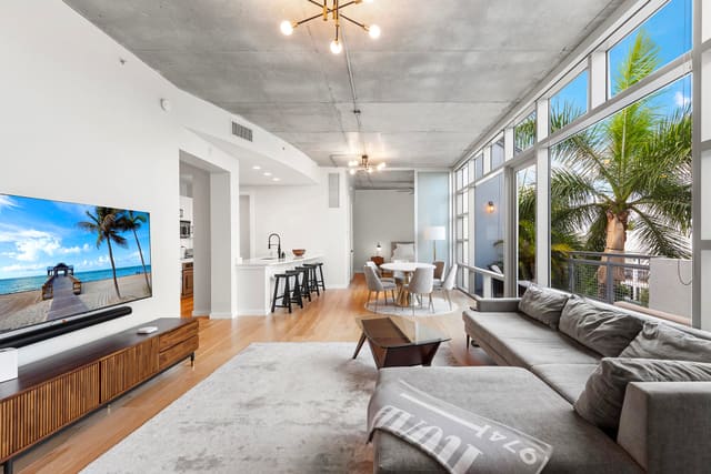 335 SE 6th Avenue 405, sold in Meridian Delray Condo, Delray Beach, FL