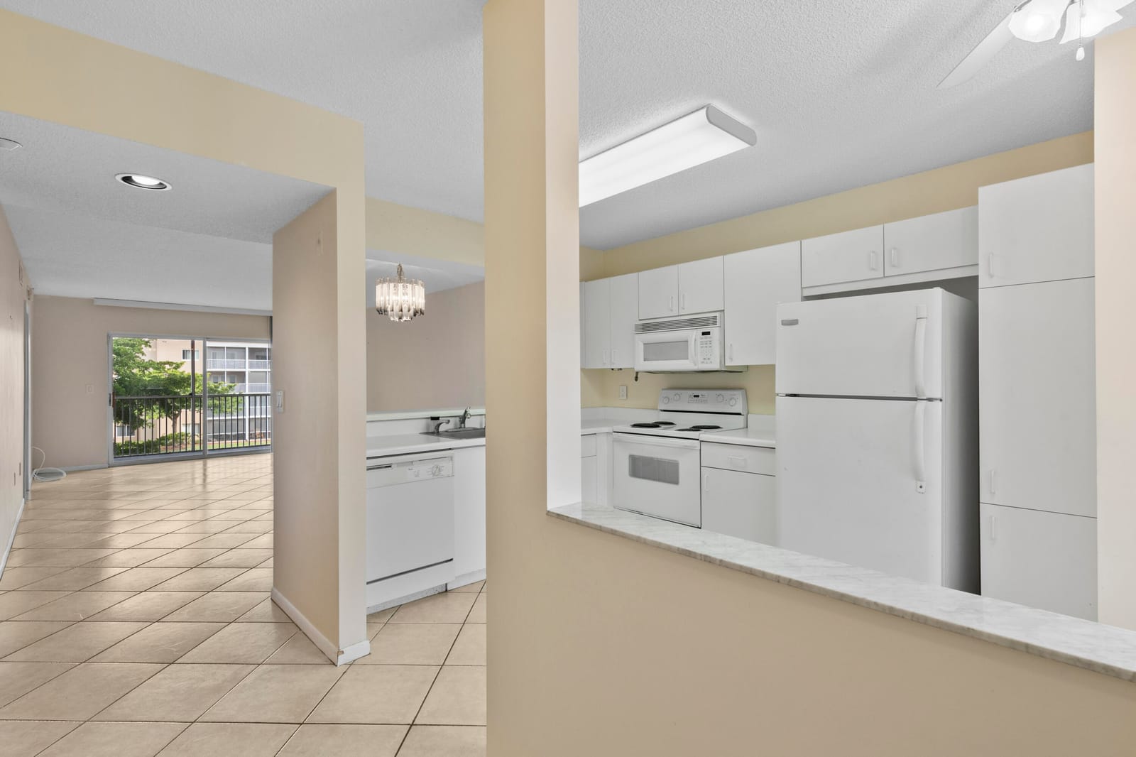 9537 Weldon Circle I302, Tamarac, FL 33321