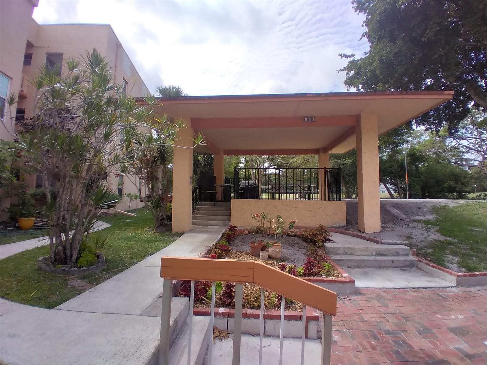 8390 Lagos De Campo Boulevard 203, Tamarac, FL 33321 photo 28