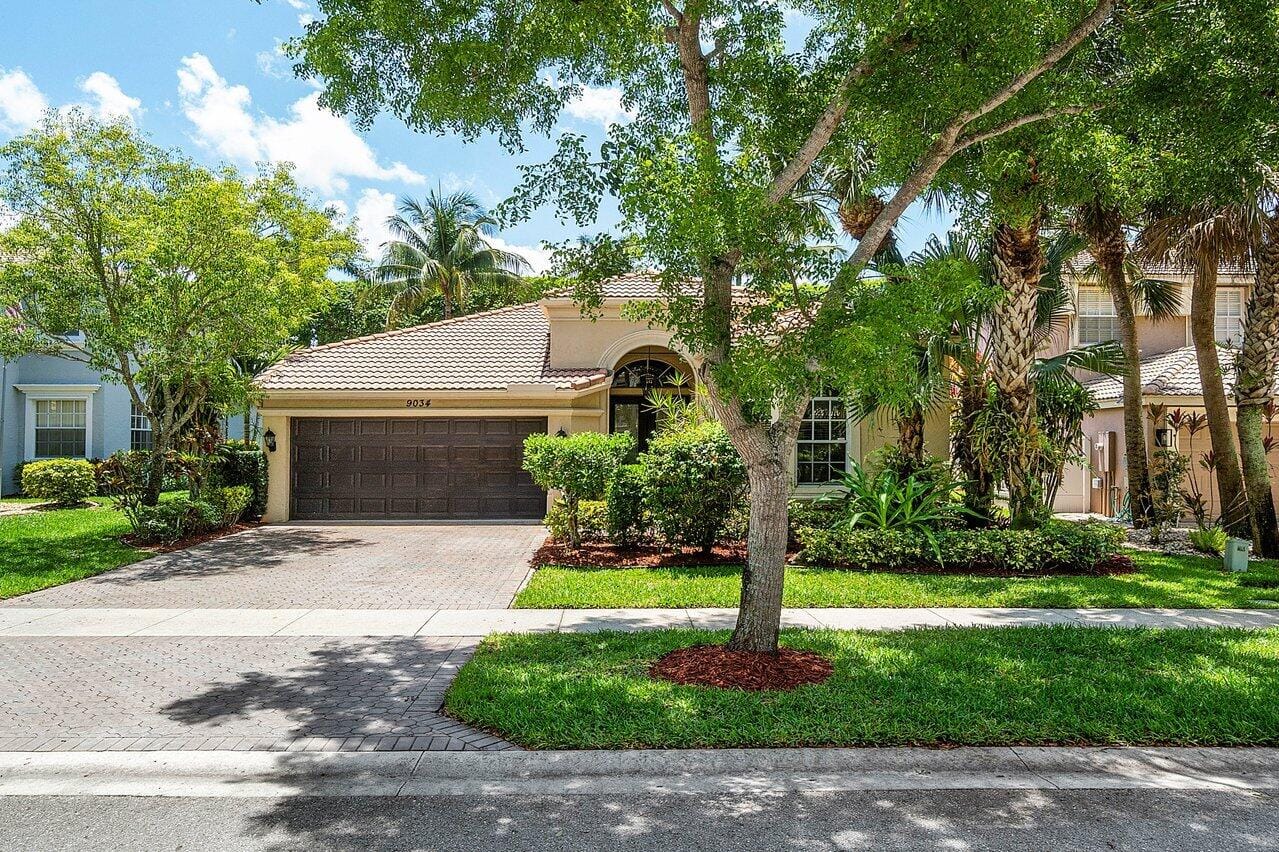 9034 Alexandra Circle, Wellington, FL 33414