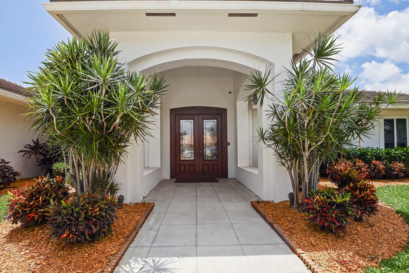 391 Glenbrook Drive, Atlantis, FL 33462 photo 4
