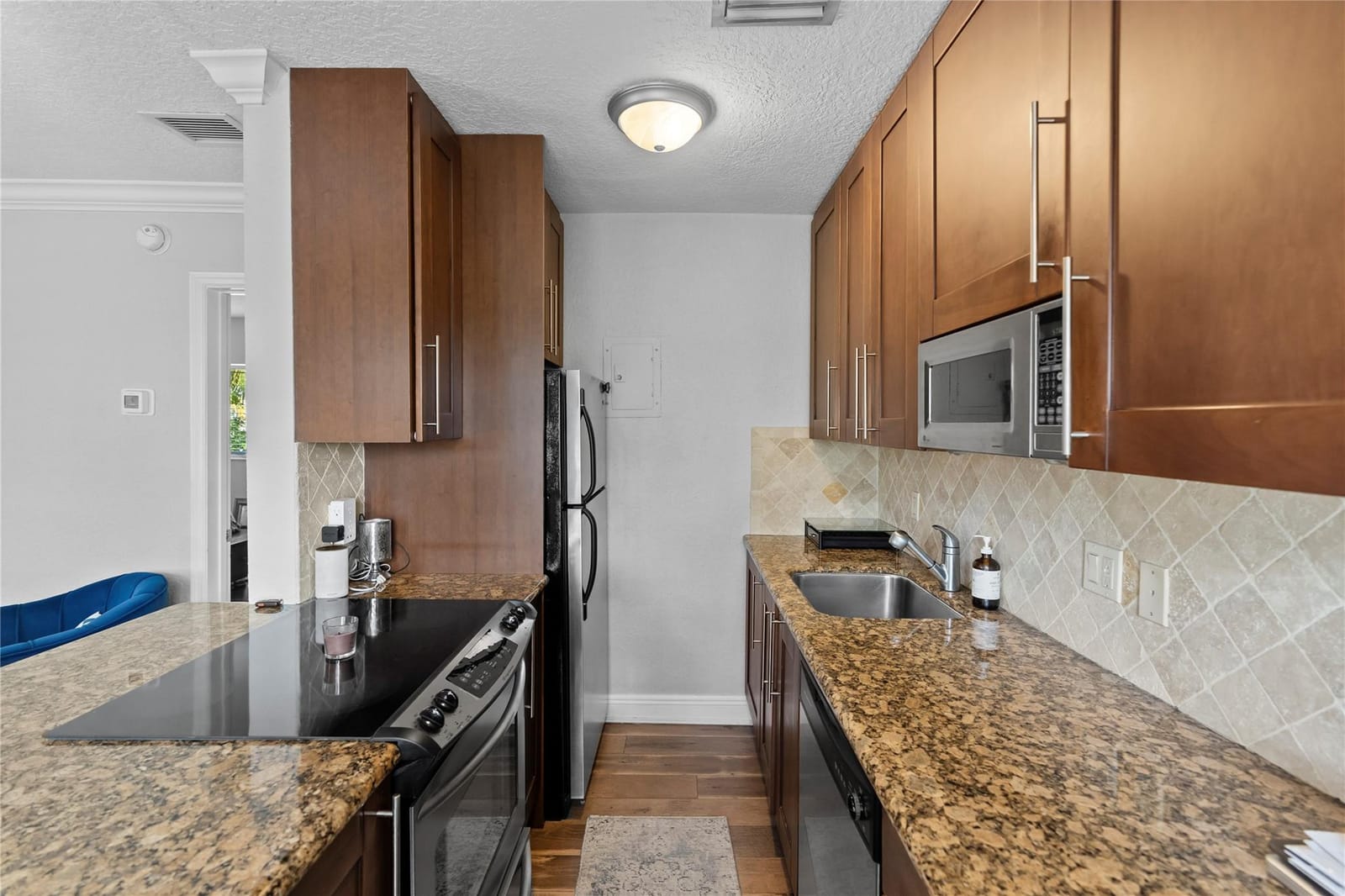 1311 NE 18th Street 205 — photo 11