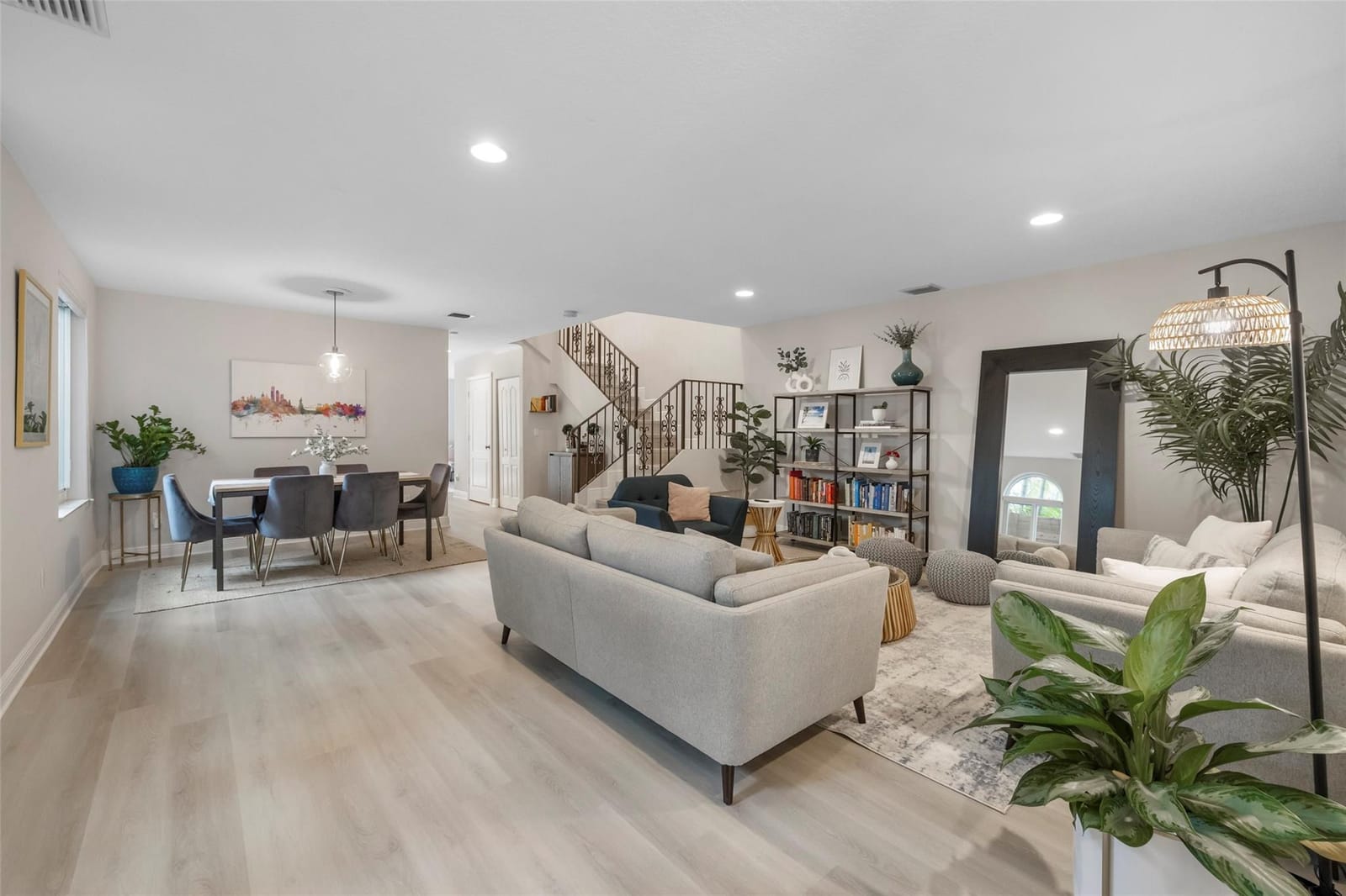 3067 Virginia Street 3067 — photo 6