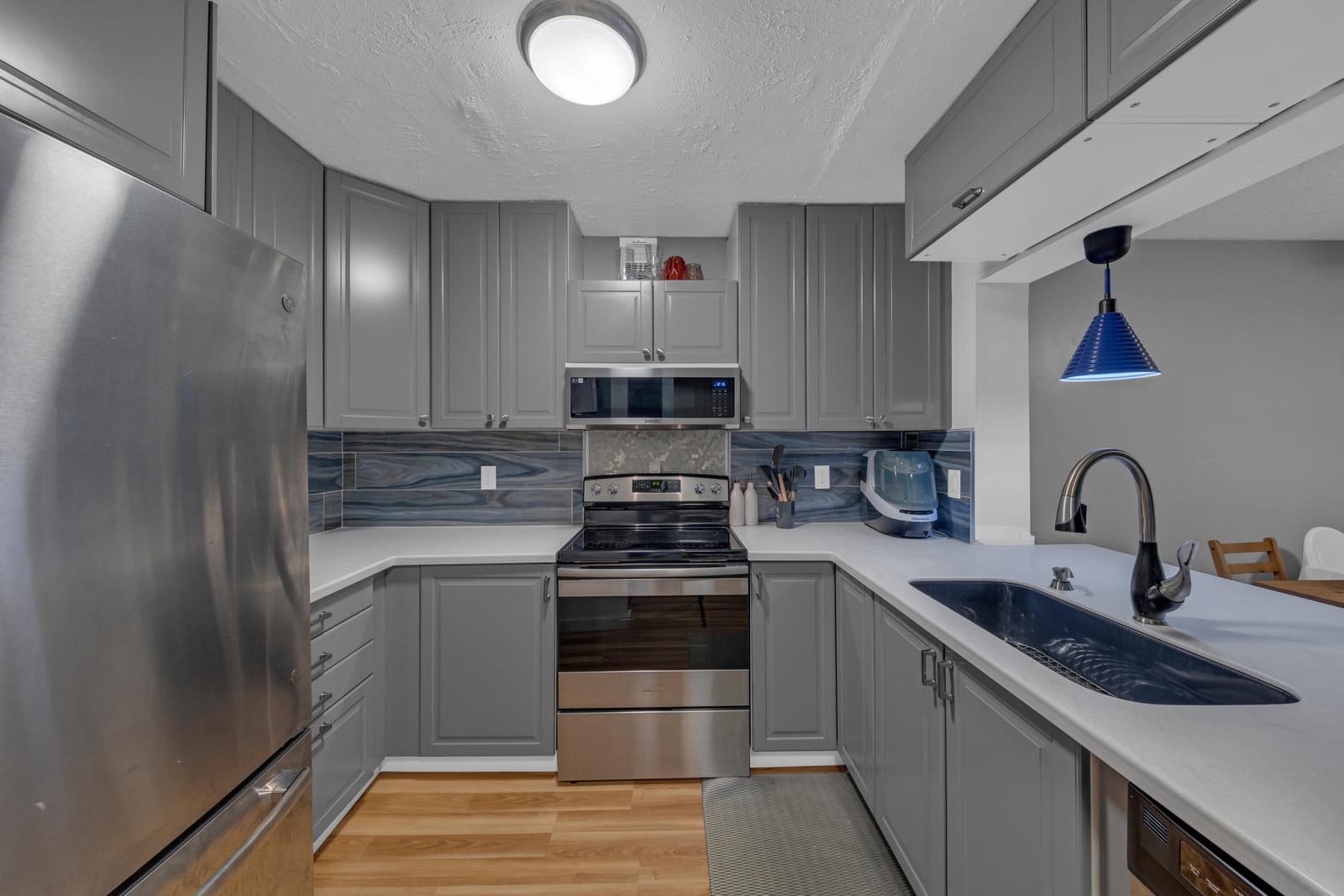 301 N Pine Island Road 101, Plantation, FL 33324 photo 2