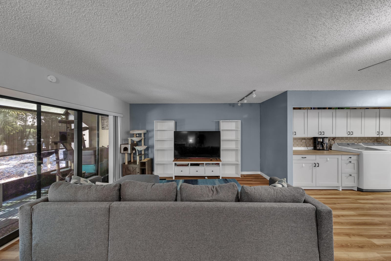 301 N Pine Island Road 101, Plantation, FL 33324 photo 6