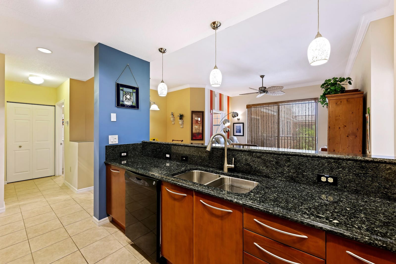 511 Lucerne Avenue 617, Lake Worth Beach, FL 33460 photo 15