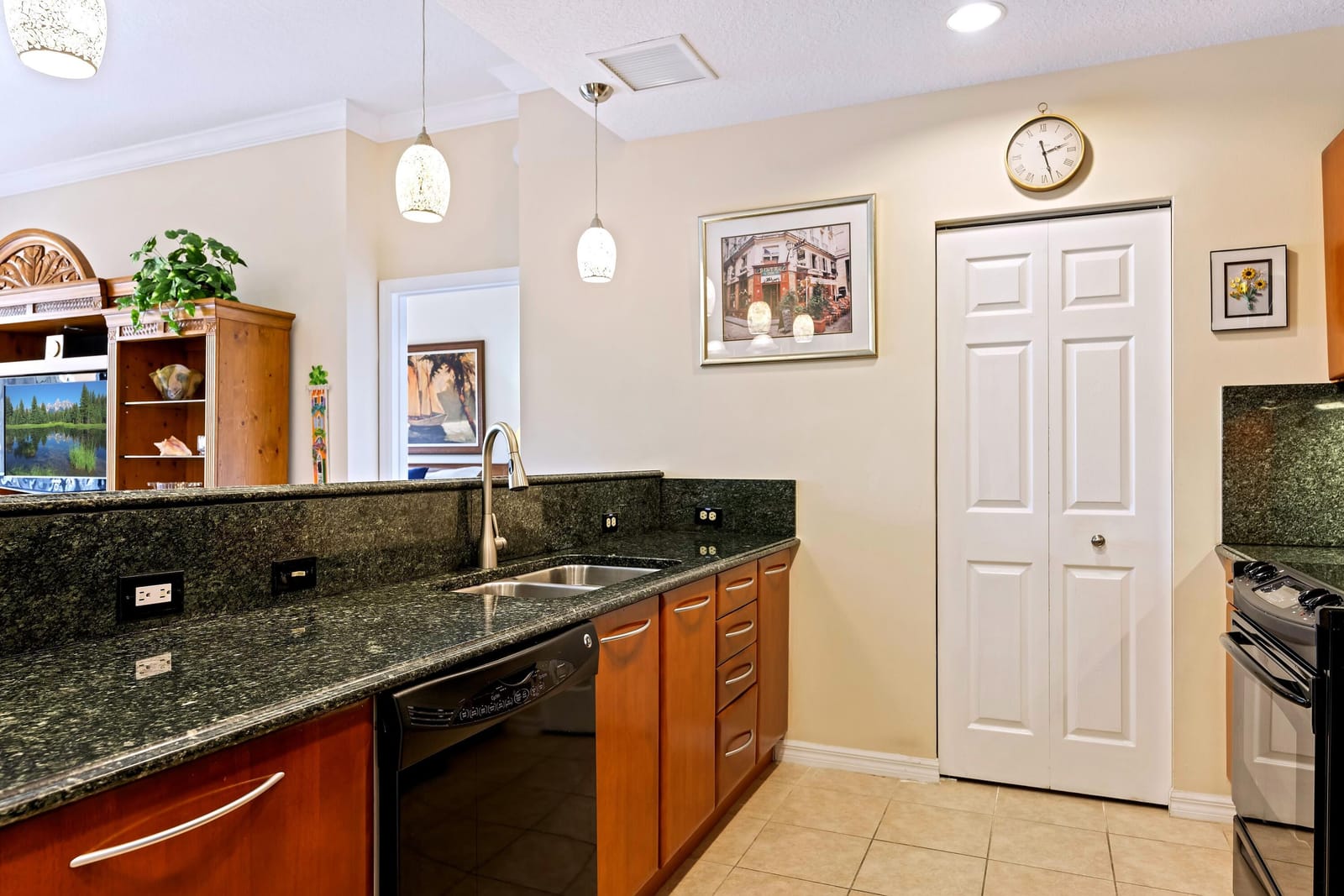 511 Lucerne Avenue 617, Lake Worth Beach, FL 33460 photo 21