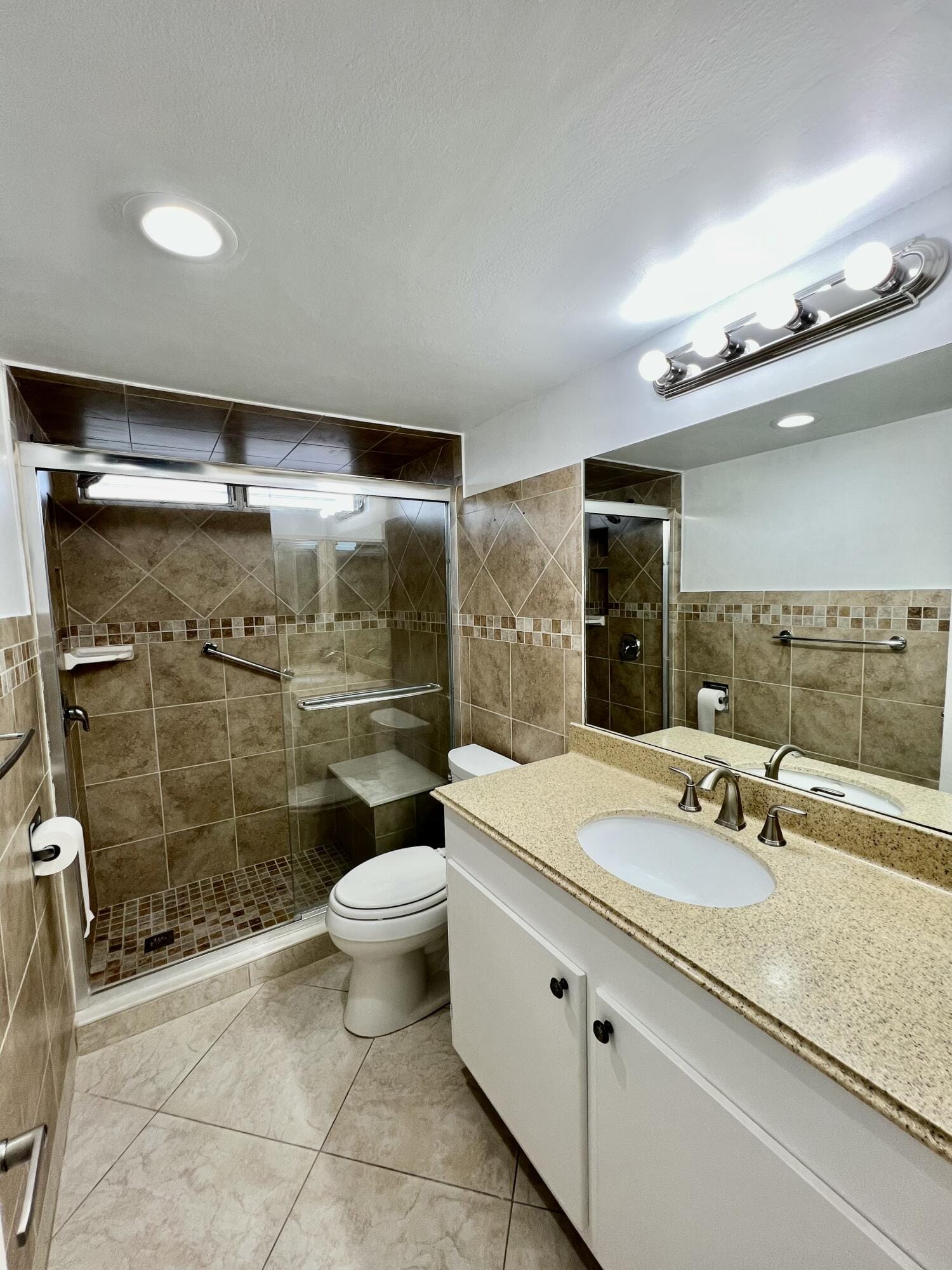 2601 NE 3rd Court 2040, Boynton Beach, FL 33435 photo 9