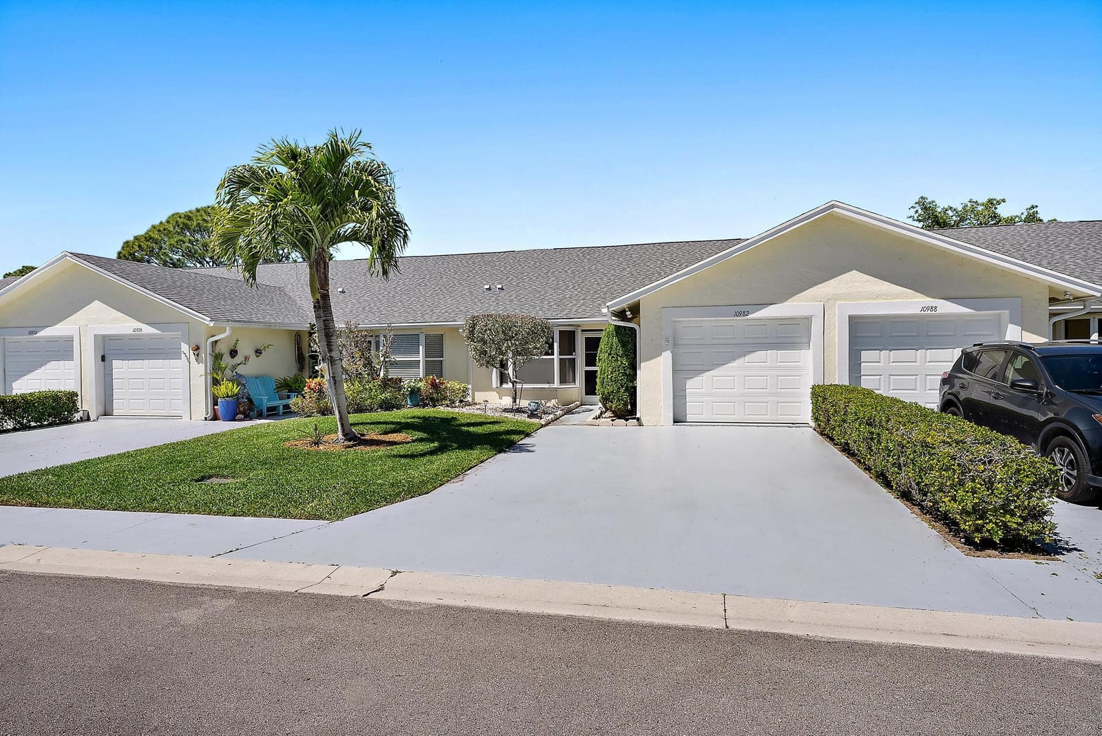 10982 SE Sea Pines Circle, Hobe Sound, FL 33455 photo 2