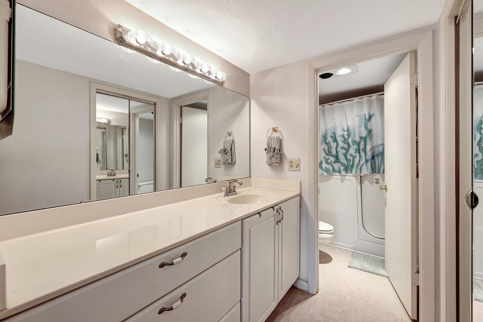 3215 S Lakeview Circle 12-103, Hutchinson Island, FL 34949 photo 16