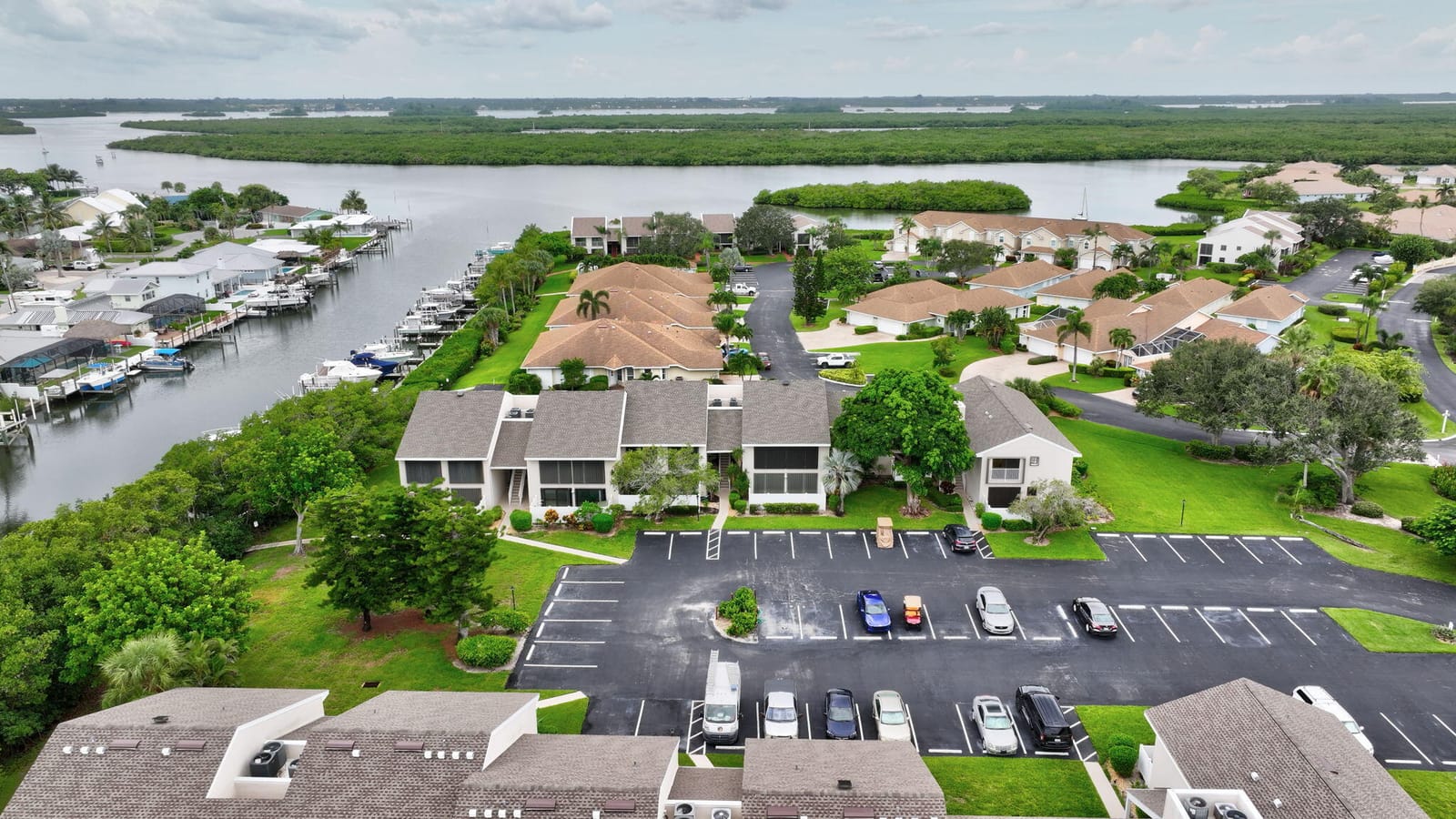 3215 S Lakeview Circle 12-103, Hutchinson Island, FL 34949