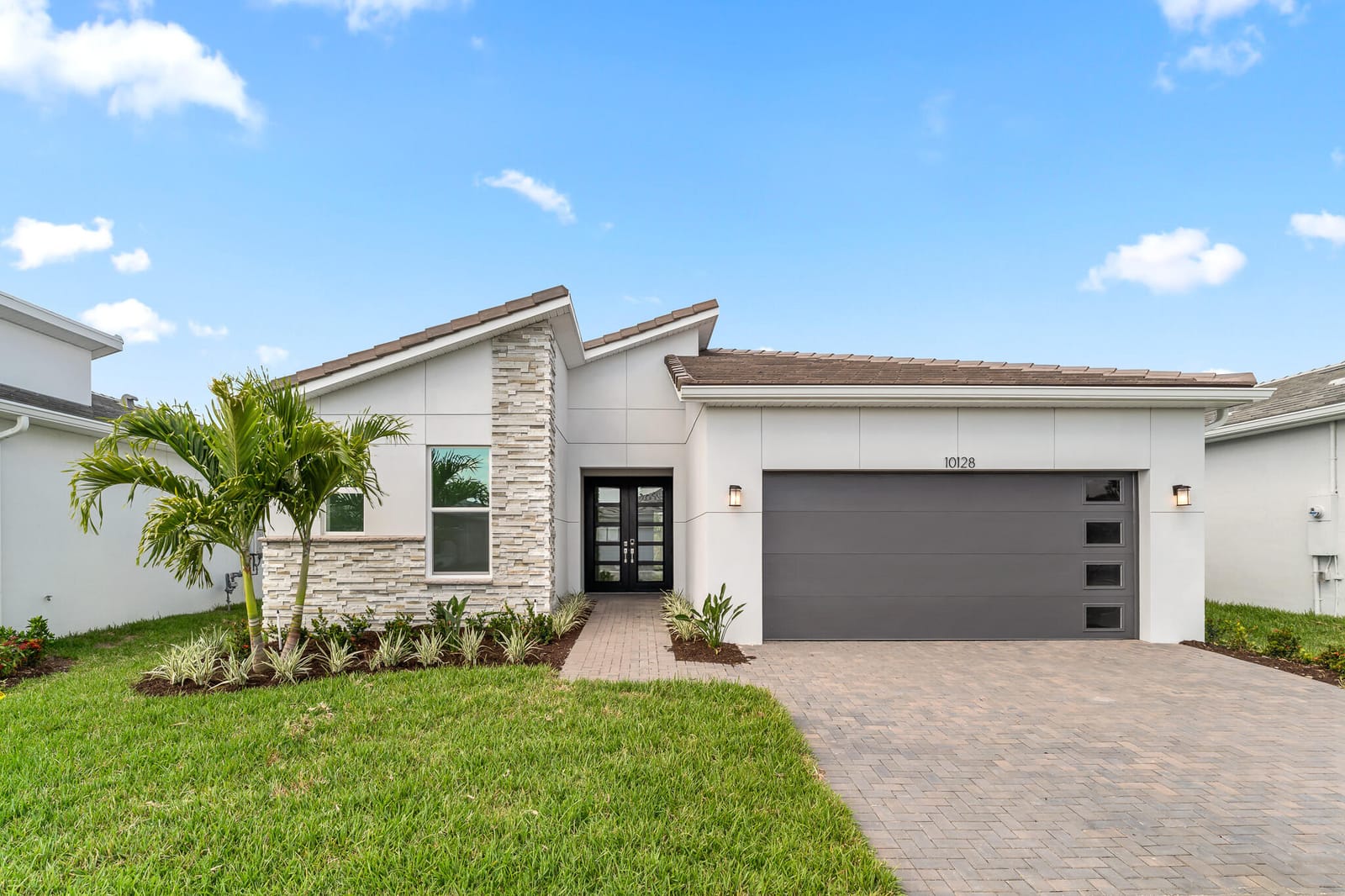 10128 SW Carnelian Street, Port St. Lucie, FL 34987