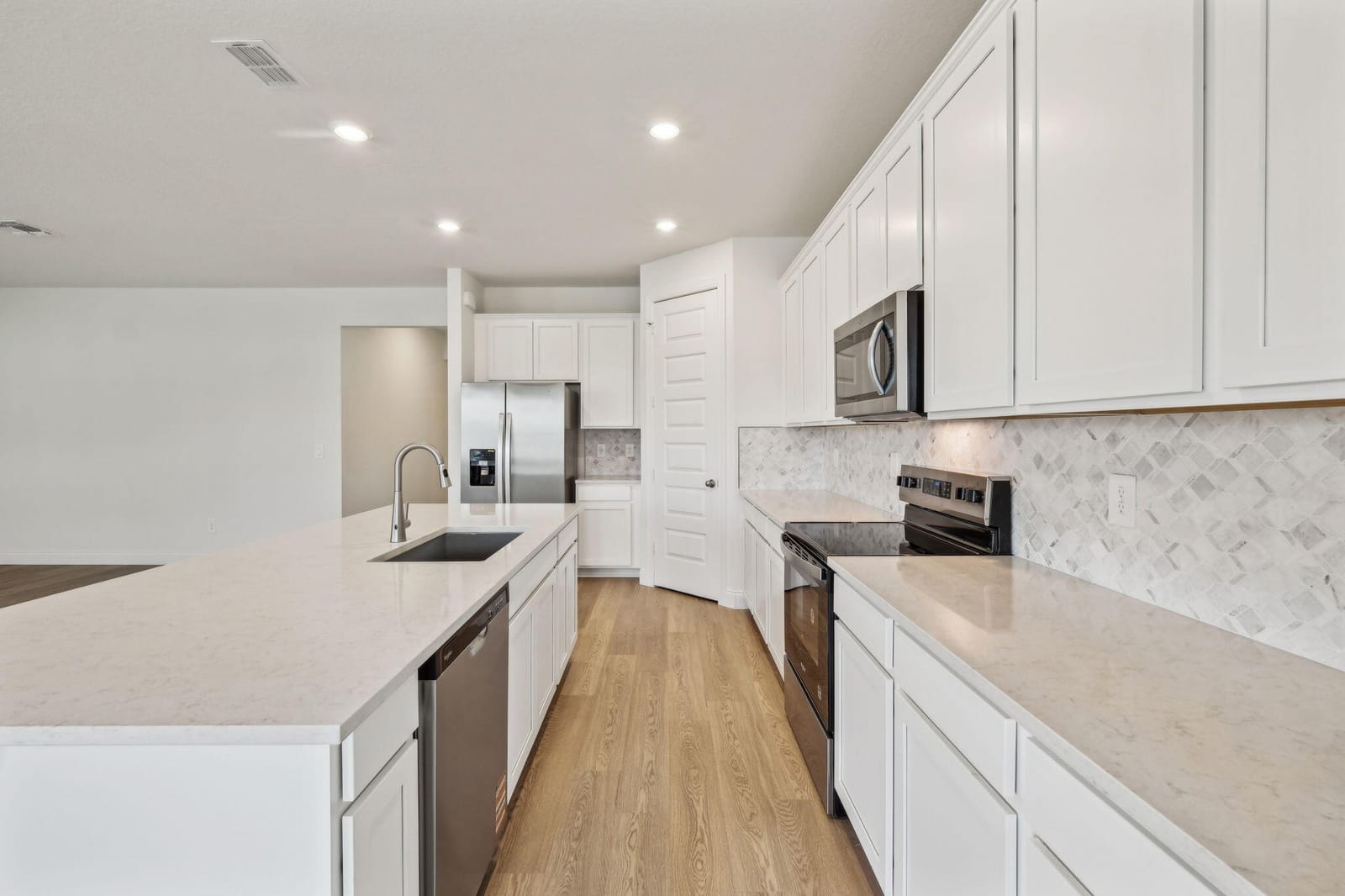 9062 Dahlia Circle — photo 12