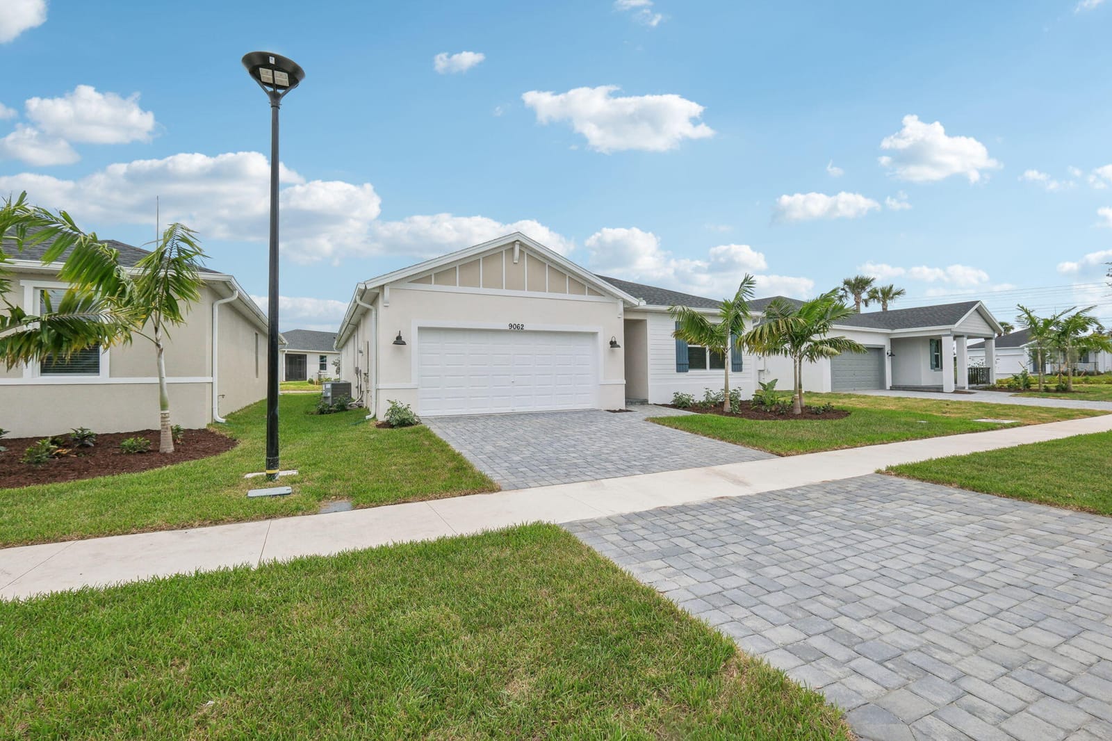9062 Dahlia Circle — photo 4