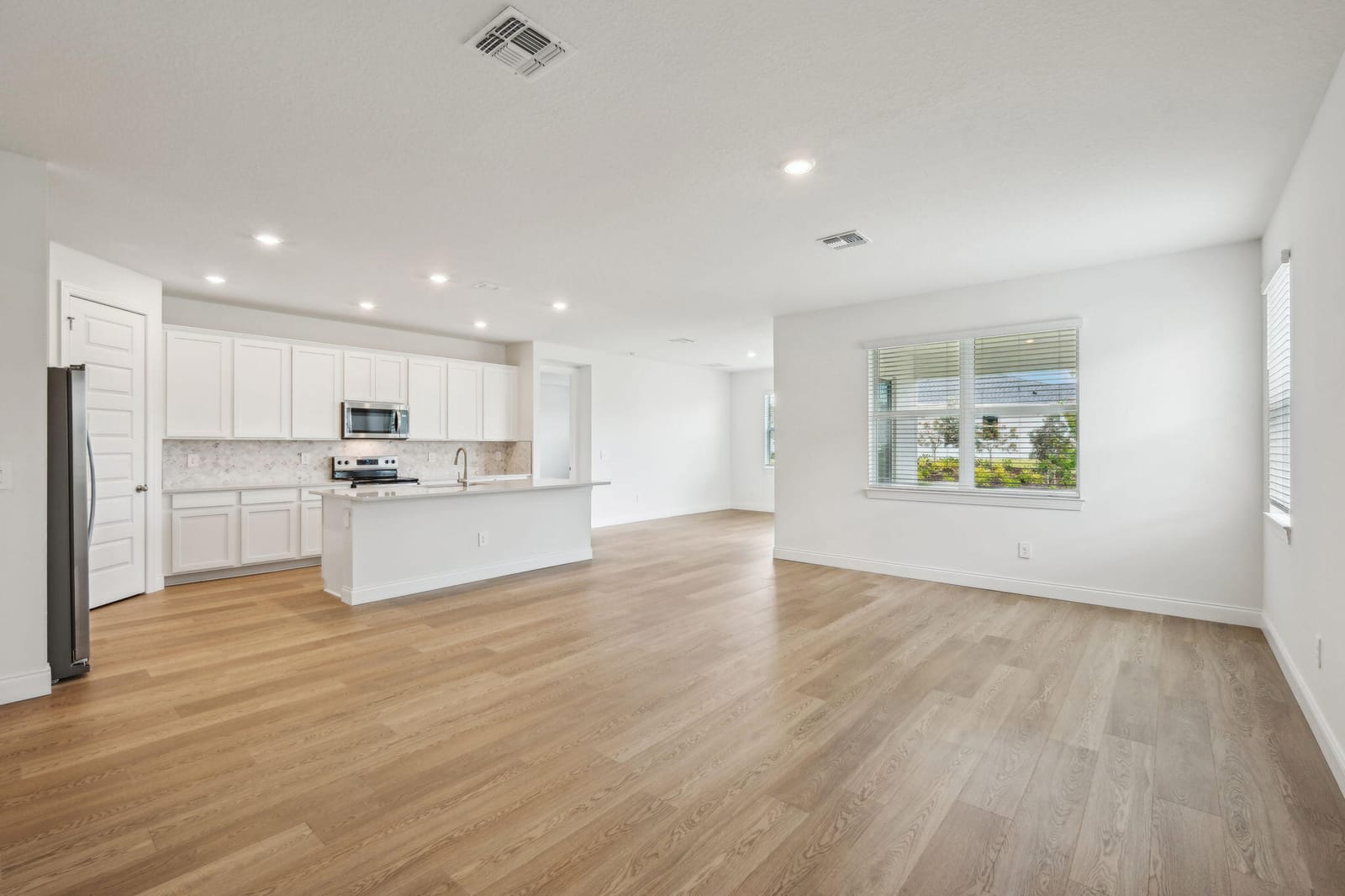 9062 Dahlia Circle — photo 7