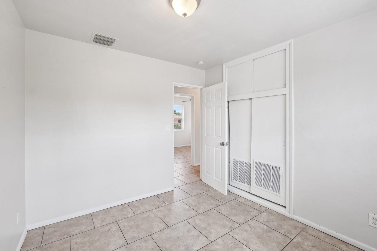 744 Dogwood Road, West Palm Beach, FL 33409 photo 16