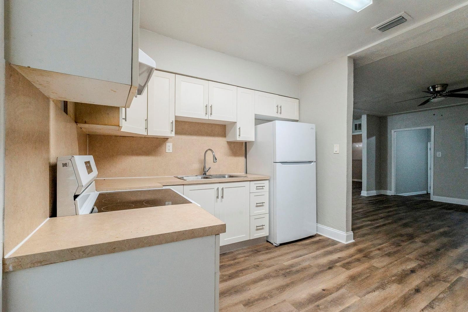 734 SW 4th Street — photo 5