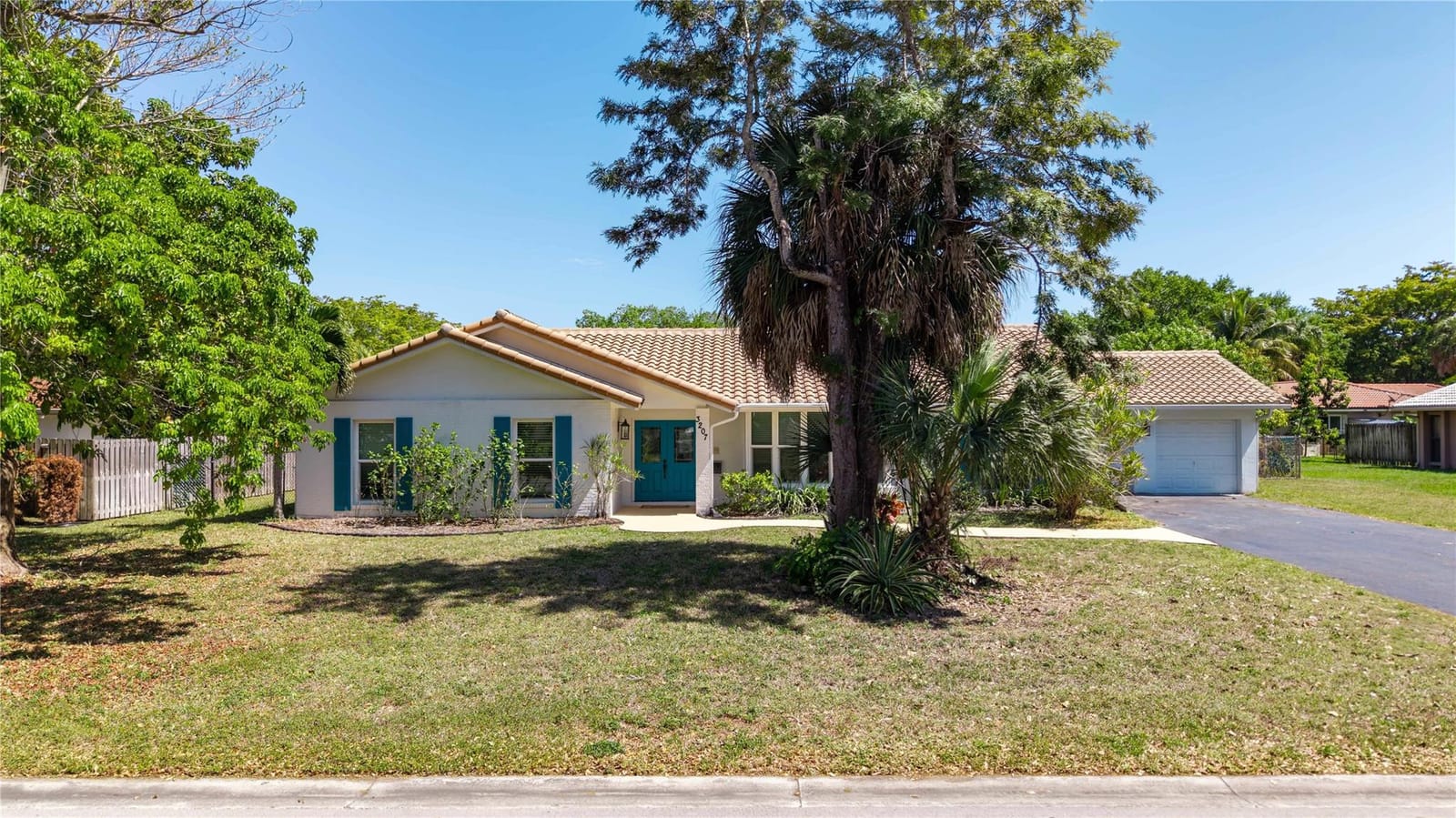 3207 NW 88th Way, Coral Springs, FL 33065