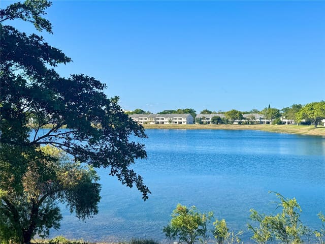 3405 NW 44th Street 205, sold in Summer Lake, Oakland Park, FL