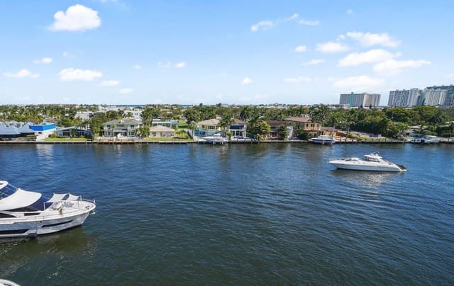 3100 NE 48th Street 614, Fort Lauderdale, FL 33308