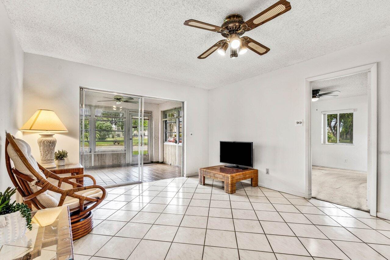 6835 Moonlit Drive, Delray Beach, FL 33446 photo 9