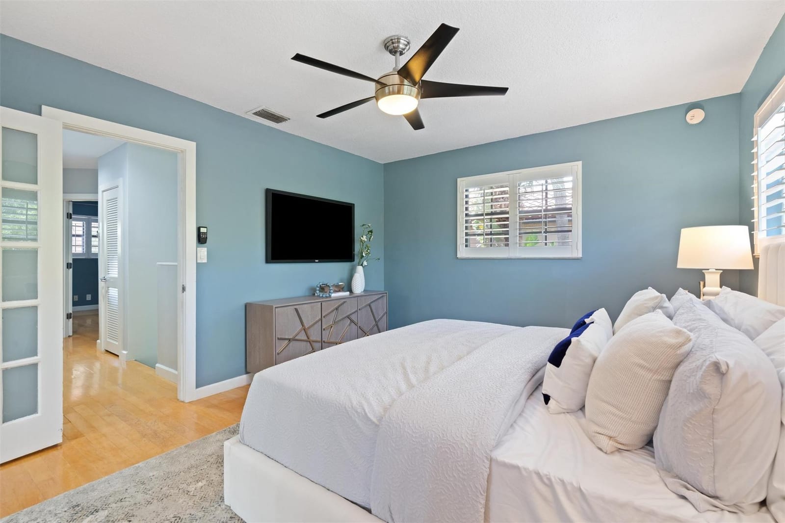281 NE 16th Place 401, Fort Lauderdale, FL 33305 photo 18