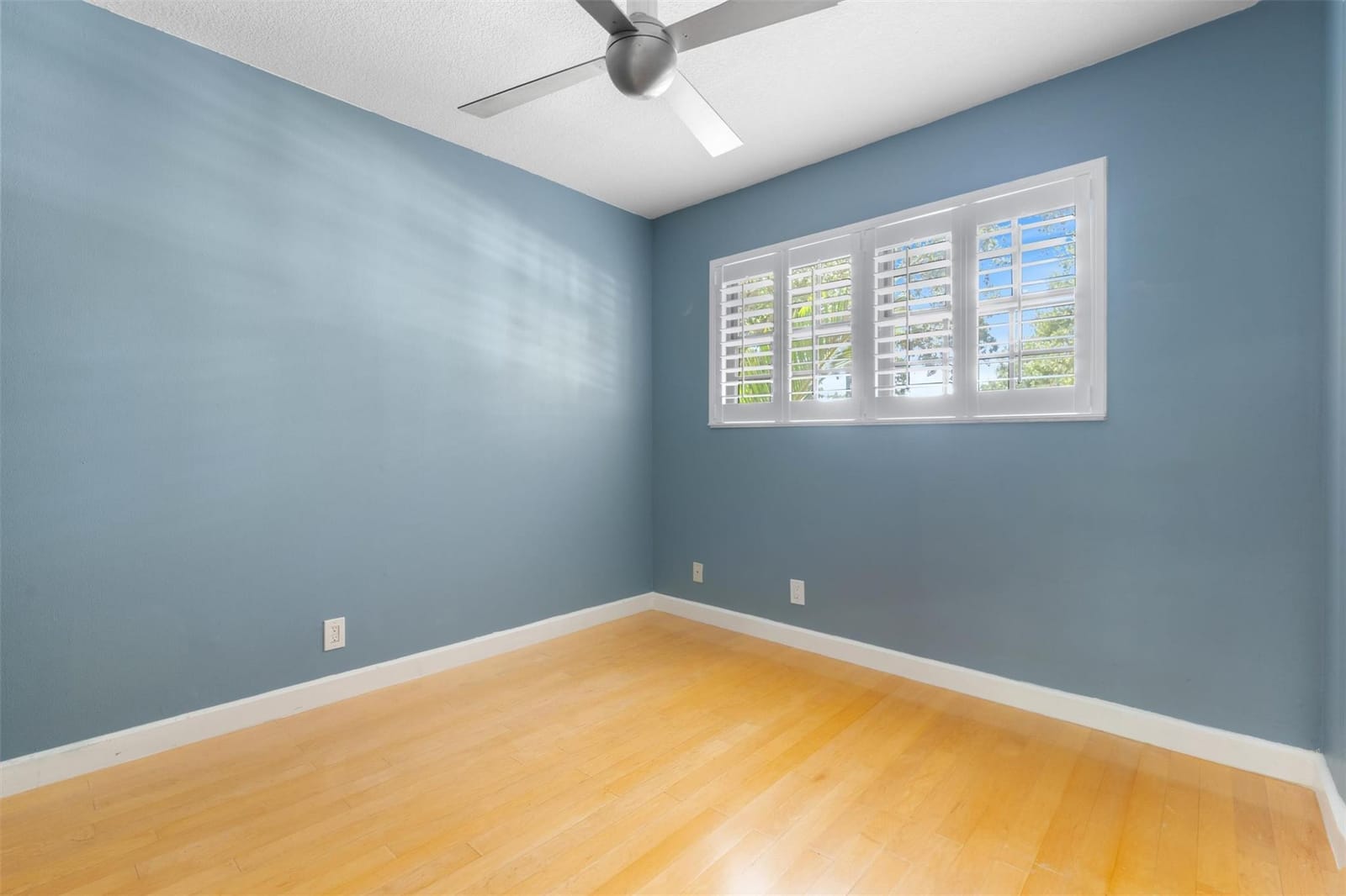 281 NE 16th Place 401, Fort Lauderdale, FL 33305 photo 21