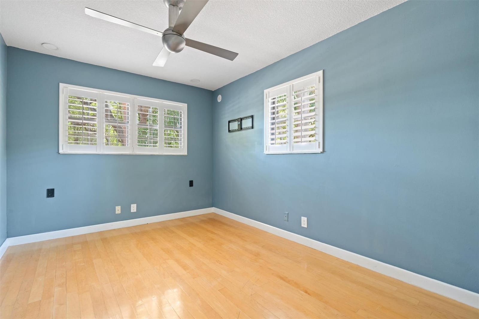 281 NE 16th Place 401, Fort Lauderdale, FL 33305 photo 22