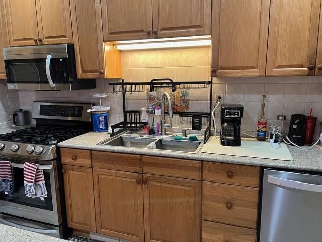 2411 Adams Street — photo 3