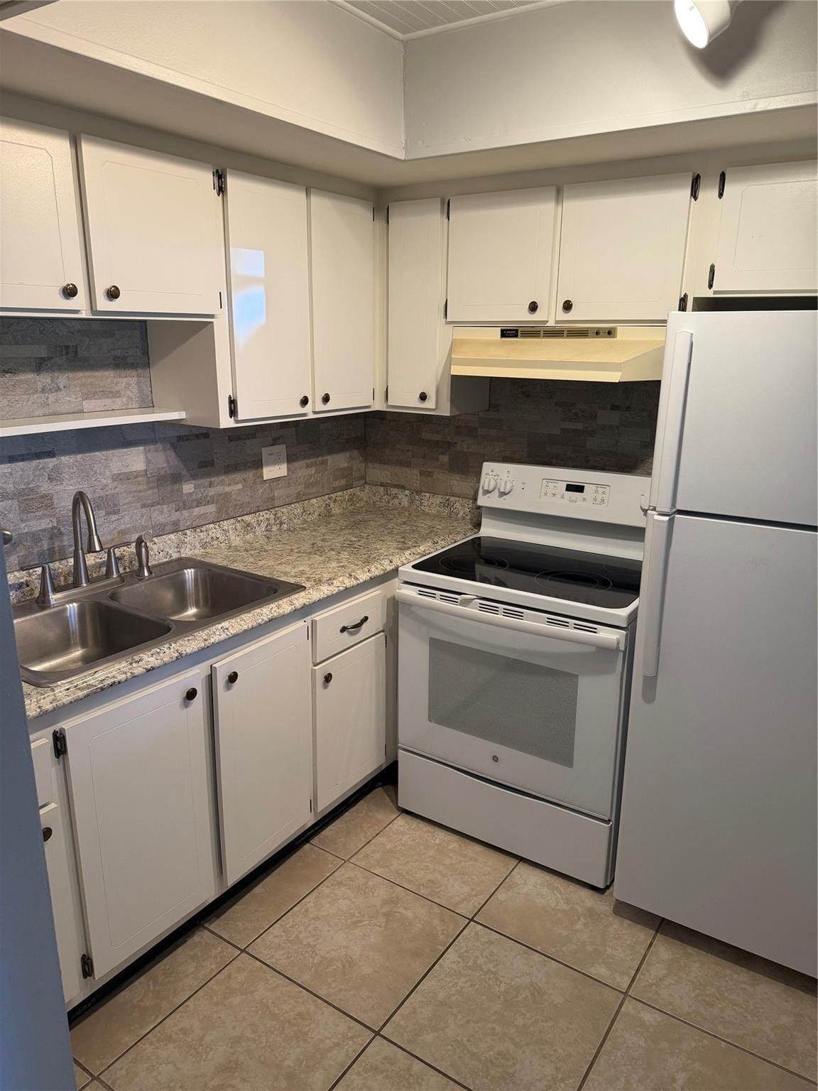 2929 SE Ocean Boulevard 1103 — photo 7