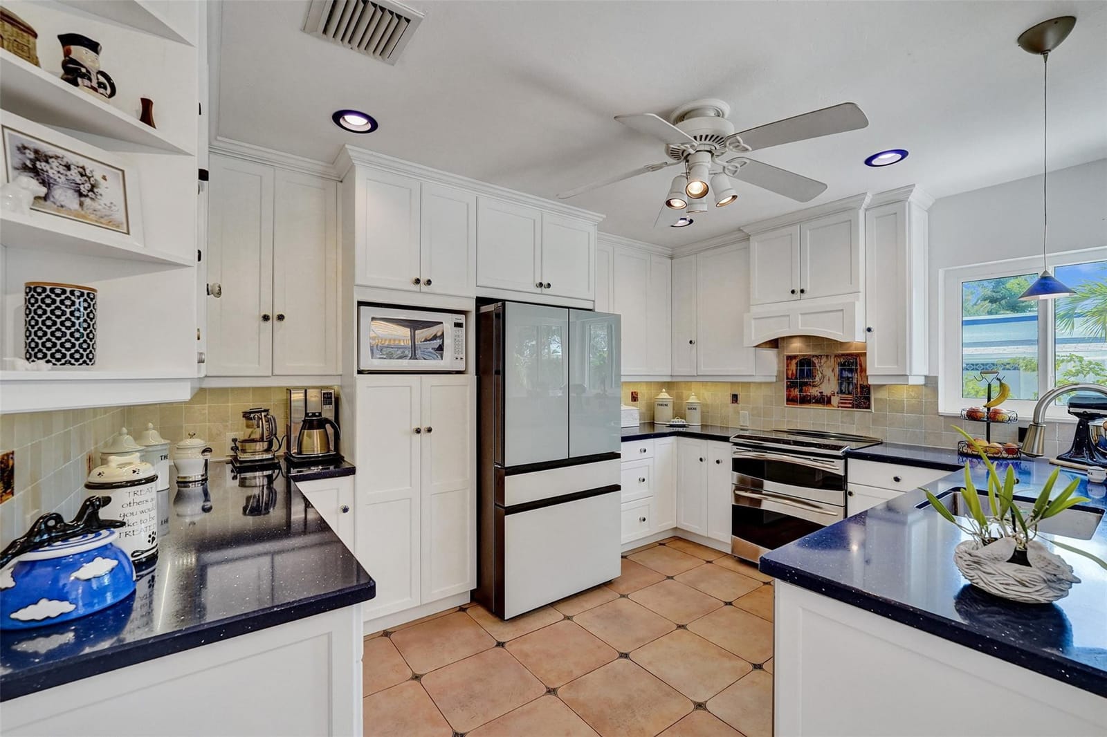 2130 NE 16th Avenue, Wilton Manors, FL 33305 photo 16