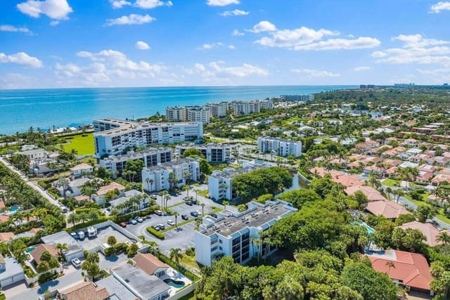 1605 S Us Highway 1 C101, sold in Sea Rise Condo, Jupiter, FL