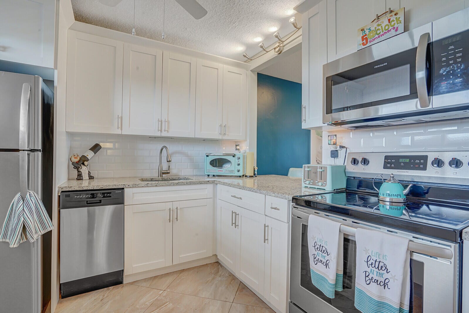2724 N Garden Drive 302 — photo 5