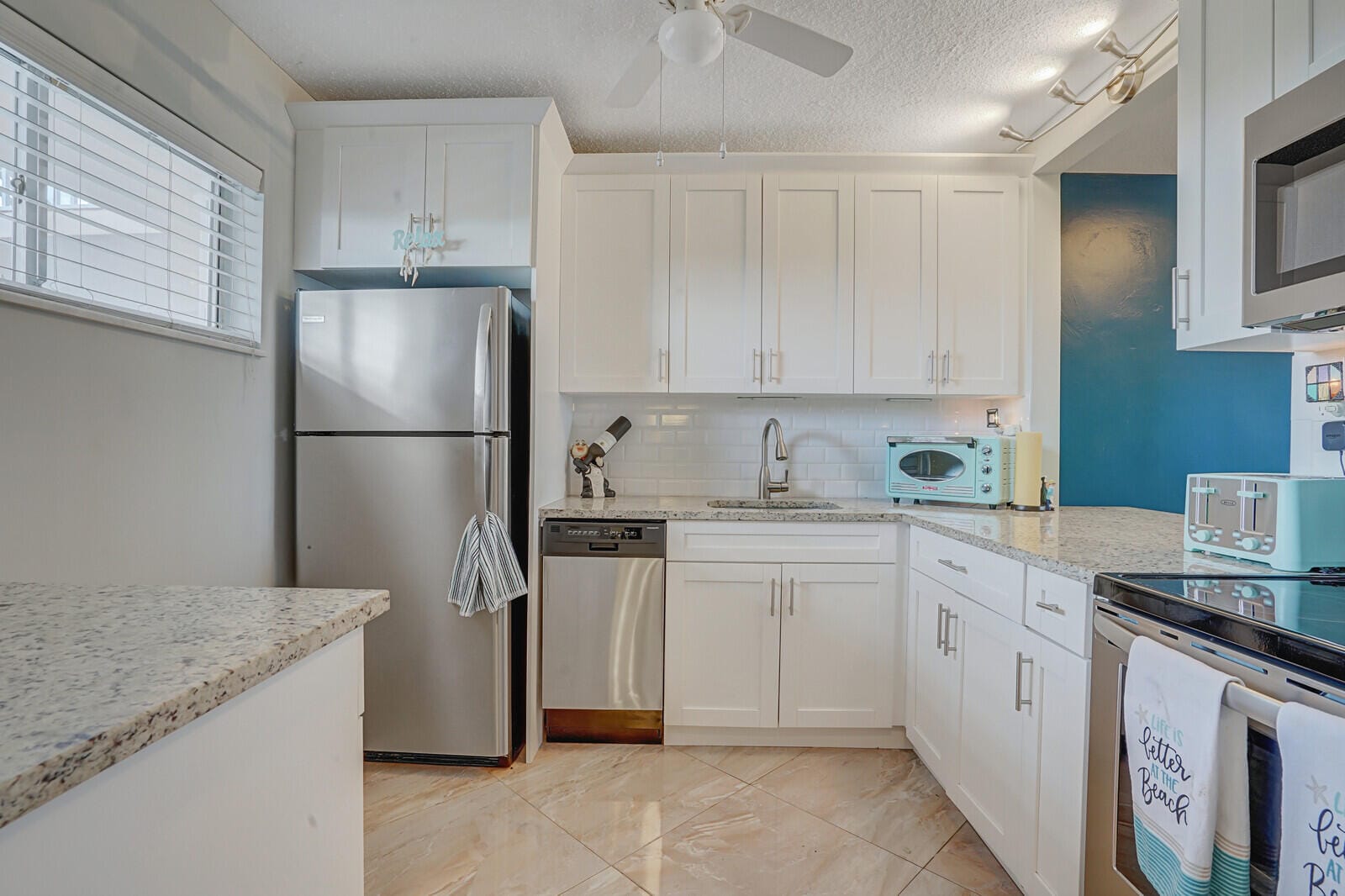2724 N Garden Drive 302 — photo 6