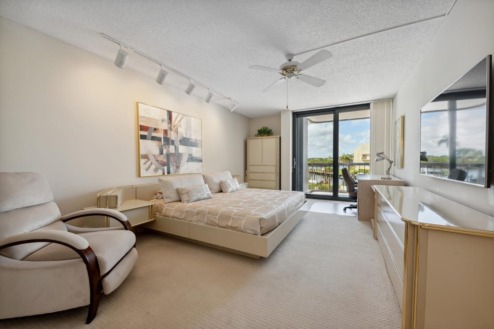 4748 S Ocean Boulevard 206, Highland Beach, FL 33487 photo 18