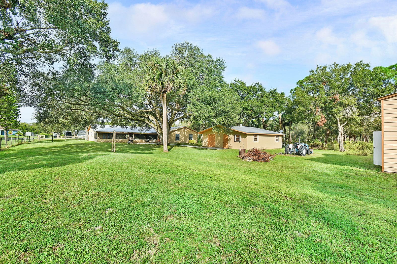 220 Emerald Avenue, Fort Pierce, FL 34945 photo 14