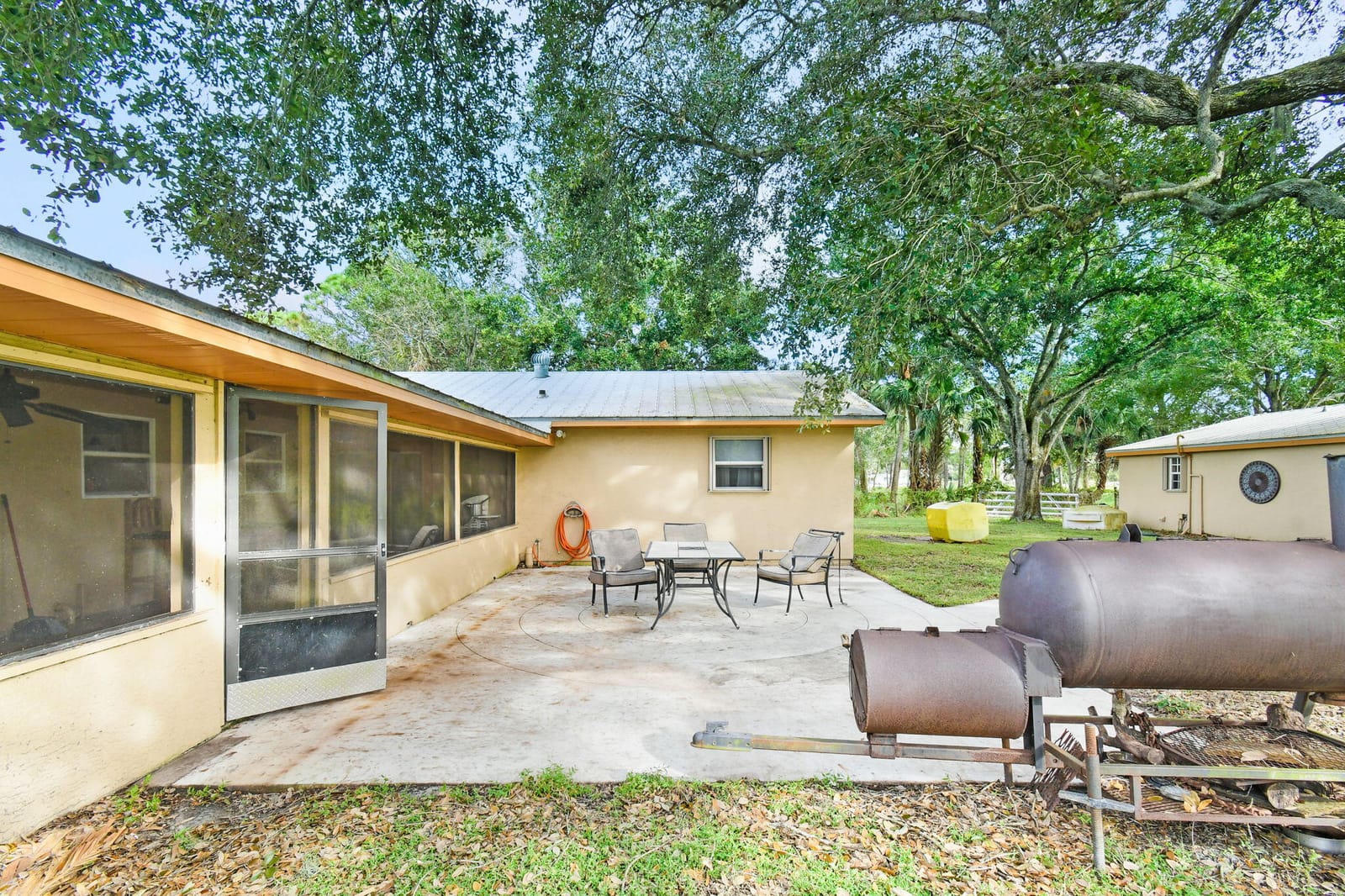 220 Emerald Avenue, Fort Pierce, FL 34945 photo 22