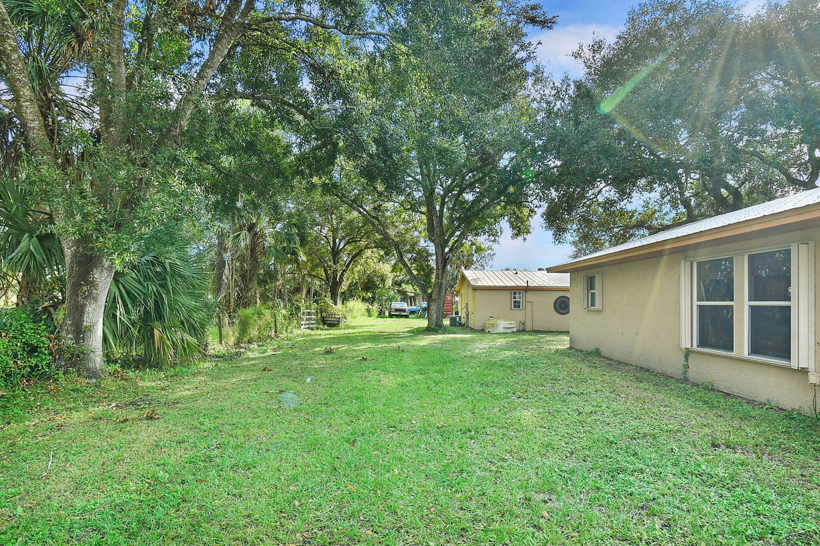 220 Emerald Avenue, Fort Pierce, FL 34945 photo 8