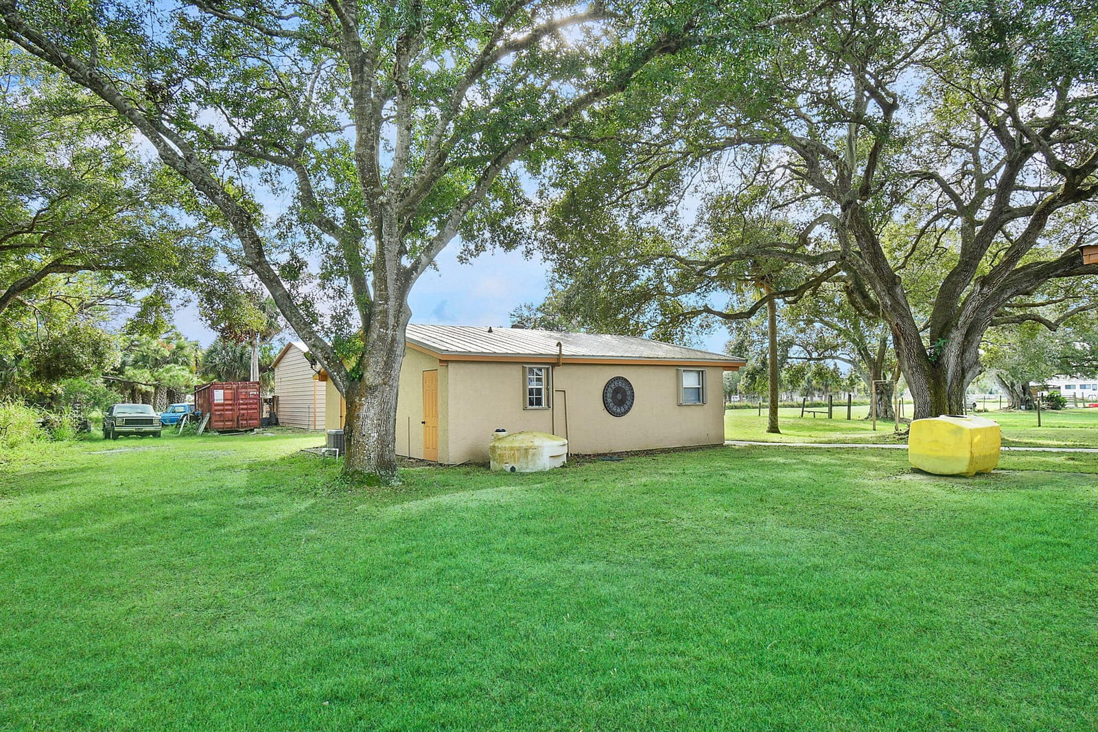 220 Emerald Avenue, Fort Pierce, FL 34945 photo 9